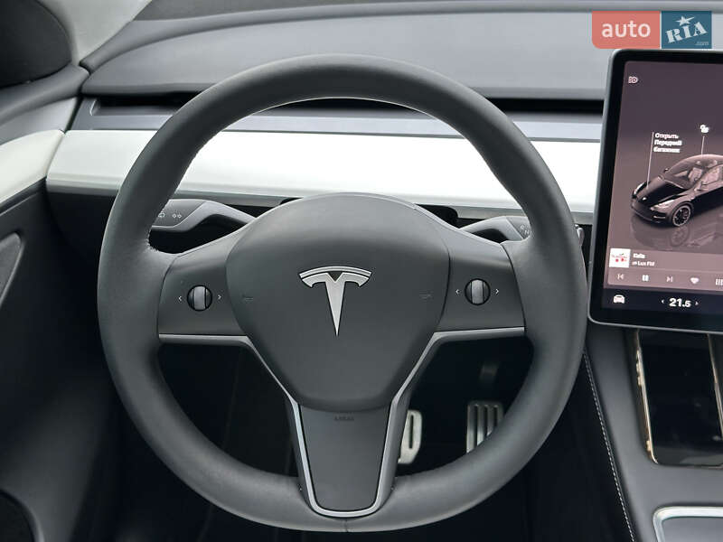 Внедорожник / Кроссовер Tesla Model Y 2023 в Стрые