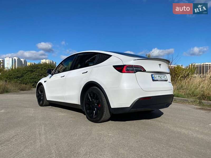 Внедорожник / Кроссовер Tesla Model Y 2021 в 