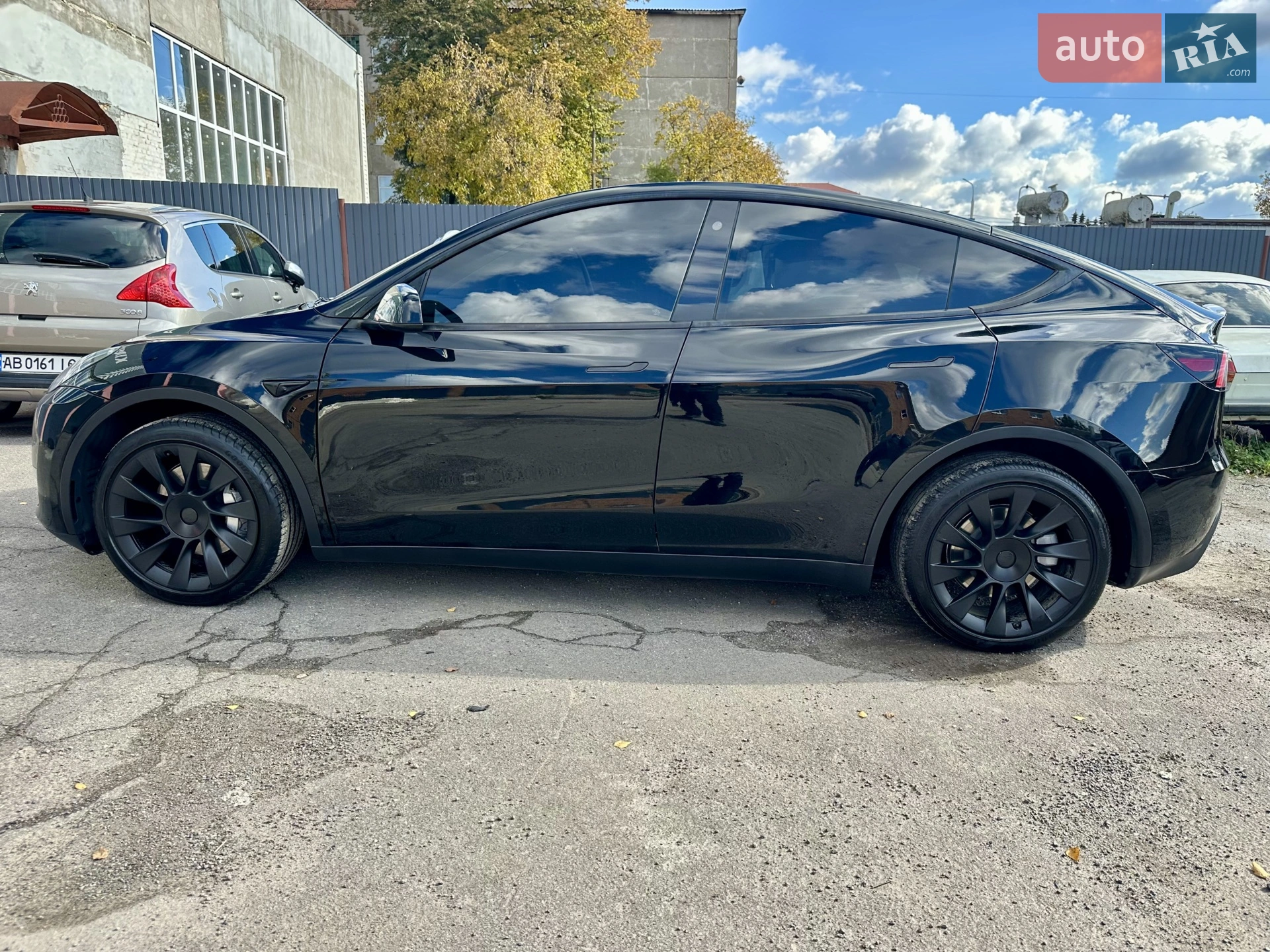 2022 Tesla Model Y - мініатюра 5