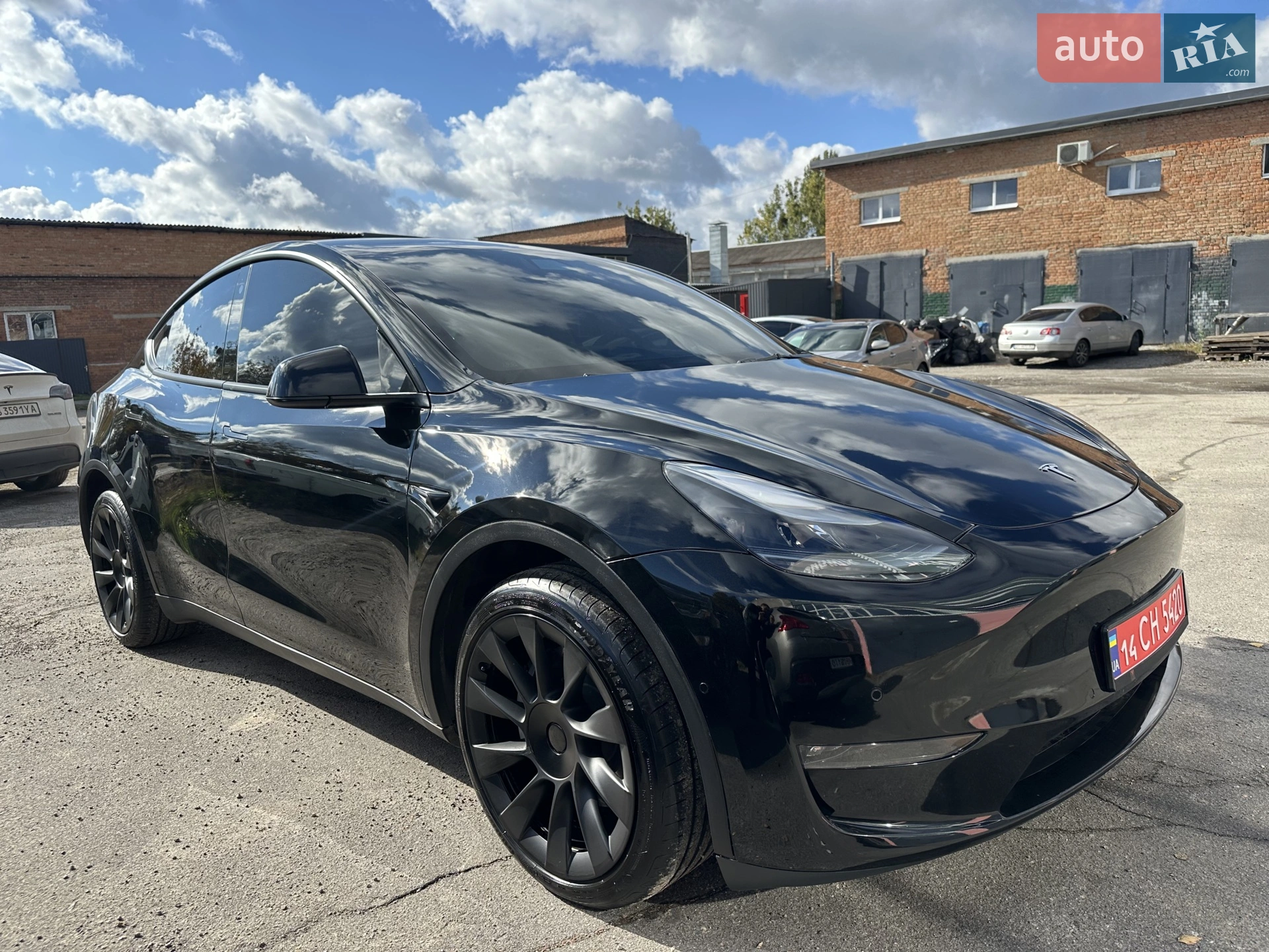 2022 Tesla Model Y - фото 1
