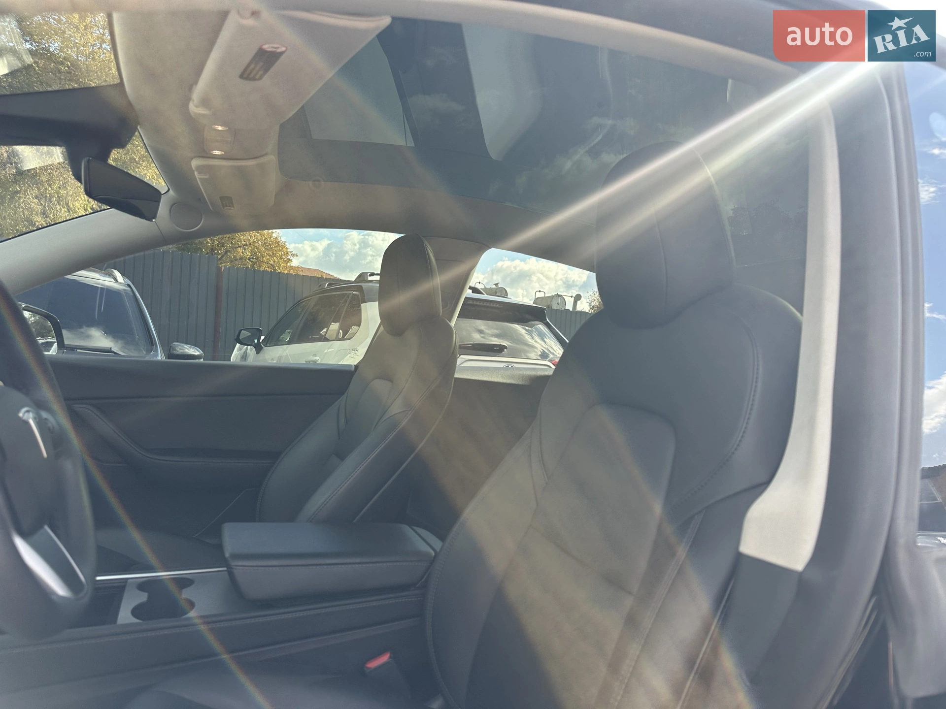 2022 Tesla Model Y - мініатюра 15