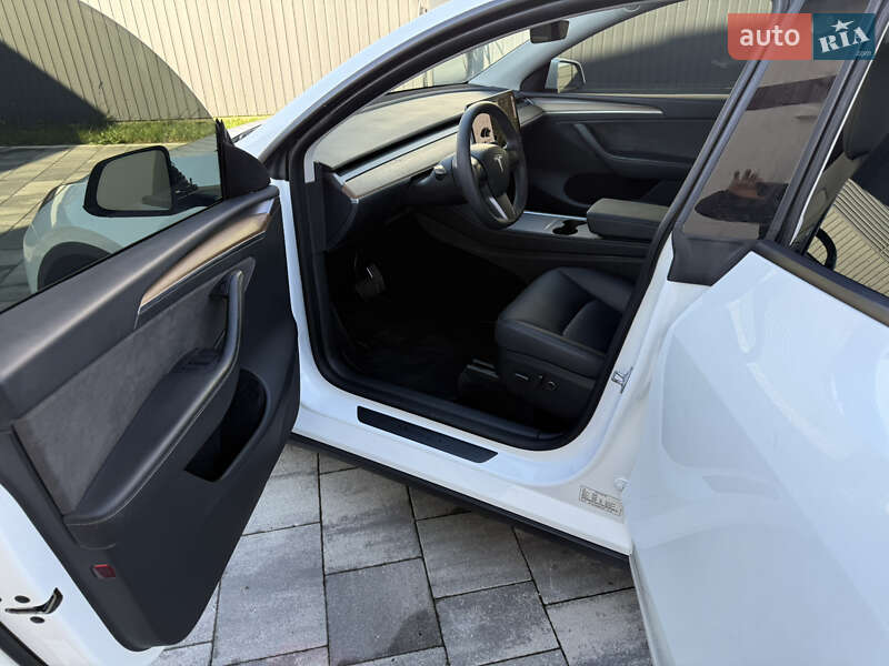 Позашляховик / Кросовер Tesla Model Y 2023 в Старокостянтинові фото 5 Позашляховик / Кросовер Tesla Model Y 2023 в Старокостянтинові