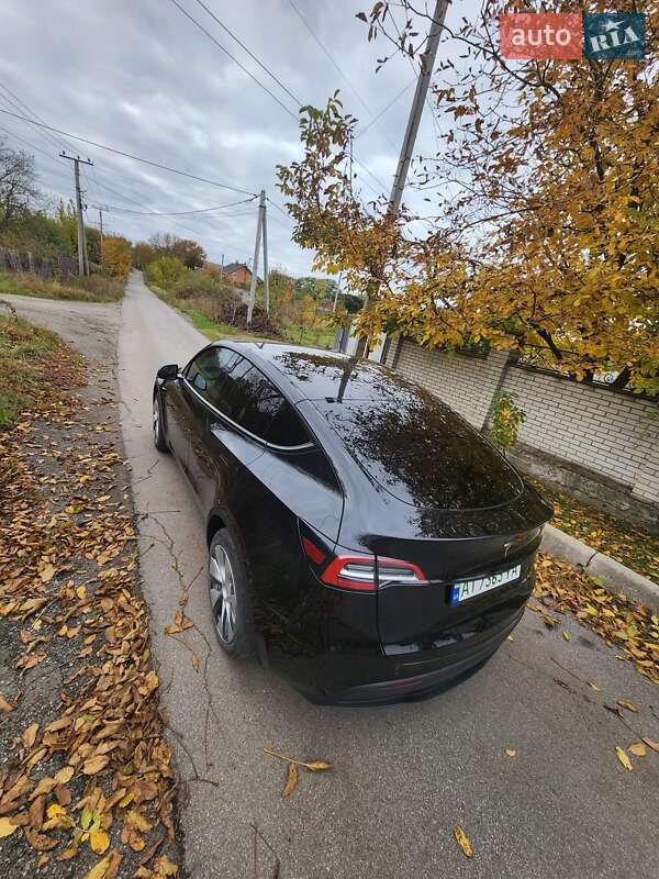 Tesla Model Y 2022