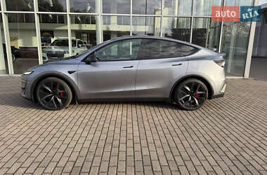 Внедорожник / Кроссовер Tesla Model Y 2025 в 