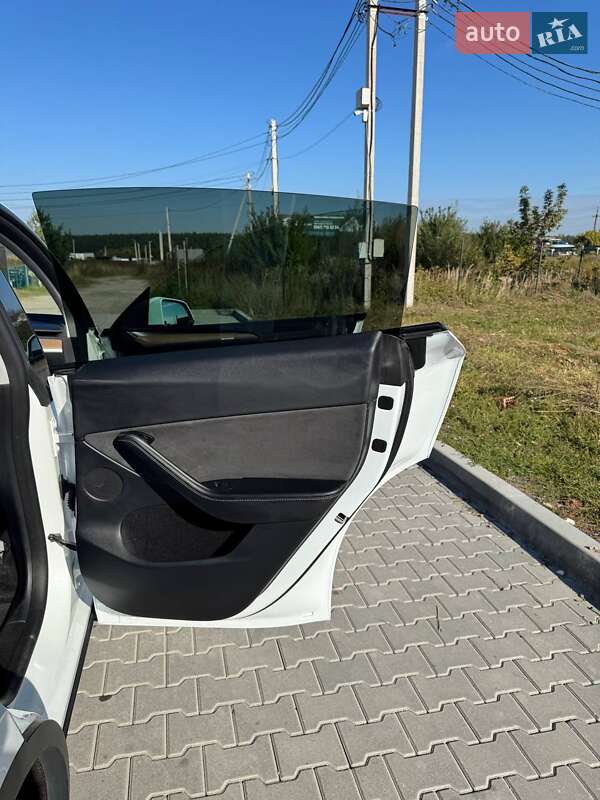 Внедорожник / Кроссовер Tesla Model Y 2022 в Львове фото 53 Внедорожник / Кроссовер Tesla Model Y 2022 в Львове