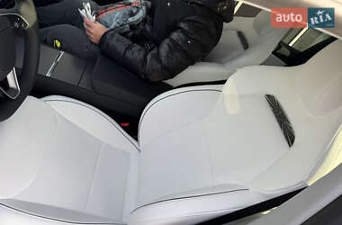 Внедорожник / Кроссовер Tesla Model Y 2025 в 