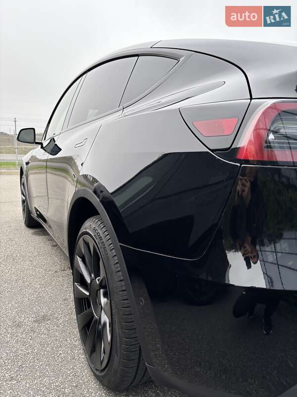 Внедорожник / Кроссовер Tesla Model Y 2022 в Днепре