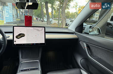 Внедорожник / Кроссовер Tesla Model Y 2021 в 