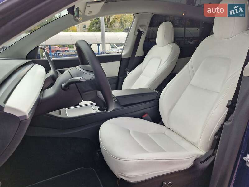Позашляховик / Кросовер Tesla Model Y 2022 в Києві