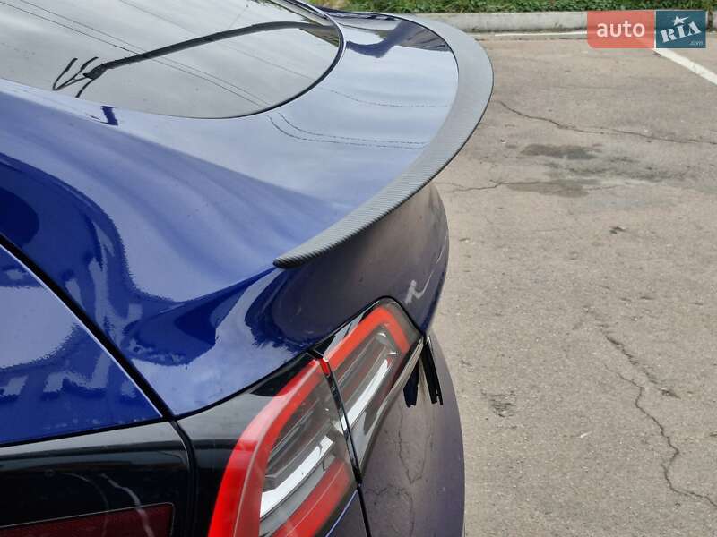 Позашляховик / Кросовер Tesla Model Y 2022 в Києві