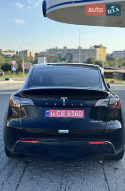 Позашляховик / Кросовер Tesla Model Y 2022 в  фото 6 Позашляховик / Кросовер Tesla Model Y 2022 в