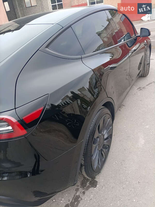 Внедорожник / Кроссовер Tesla Model Y 2024 в Тернополе