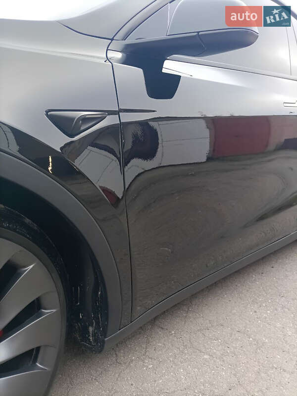 Внедорожник / Кроссовер Tesla Model Y 2024 в Тернополе