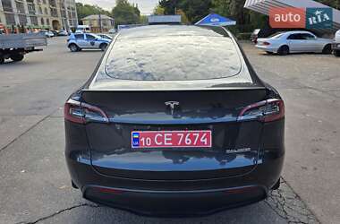 Внедорожник / Кроссовер Tesla Model Y 2024 в 