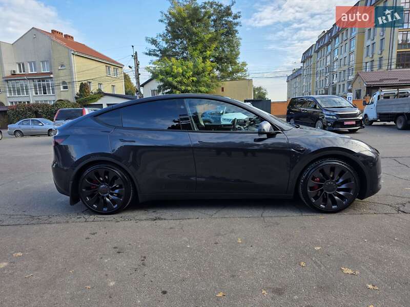 Внедорожник / Кроссовер Tesla Model Y 2024 в Одессе