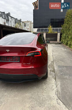 Внедорожник / Кроссовер Tesla Model Y 2024 в 