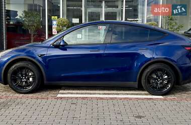 Внедорожник / Кроссовер Tesla Model Y 2024 в 