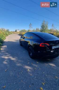 Внедорожник / Кроссовер Tesla Model Y 2021 в 