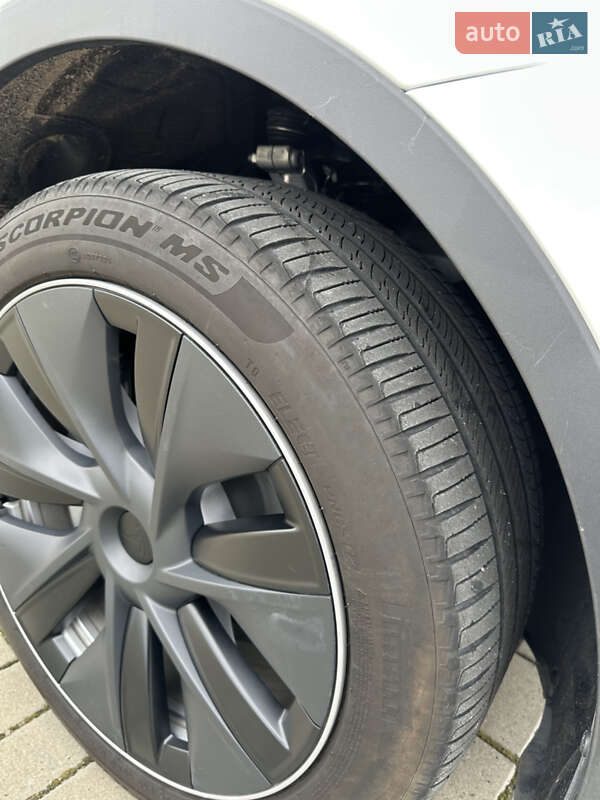 Внедорожник / Кроссовер Tesla Model Y 2024 в Львове фото 23 Внедорожник / Кроссовер Tesla Model Y 2024 в Львове