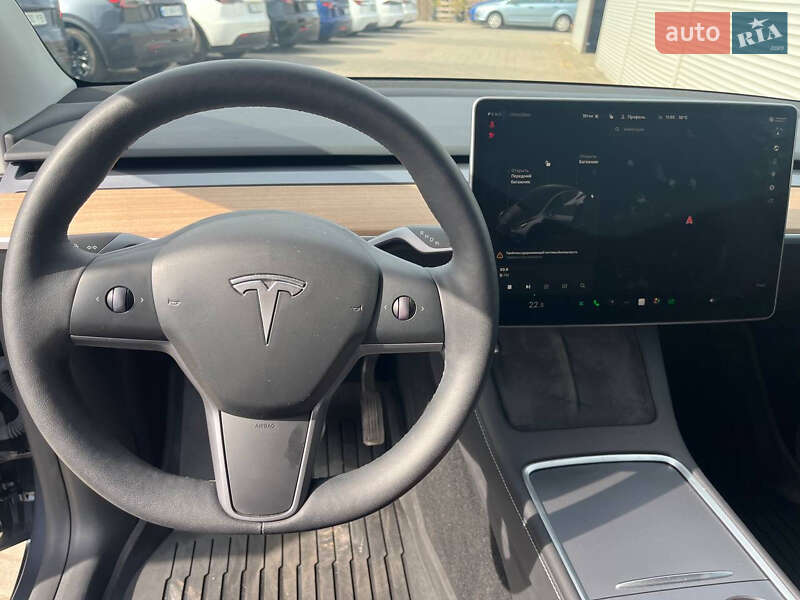 Позашляховик / Кросовер Tesla Model Y 2023 в Дніпрі фото 19 Позашляховик / Кросовер Tesla Model Y 2023 в Дніпрі