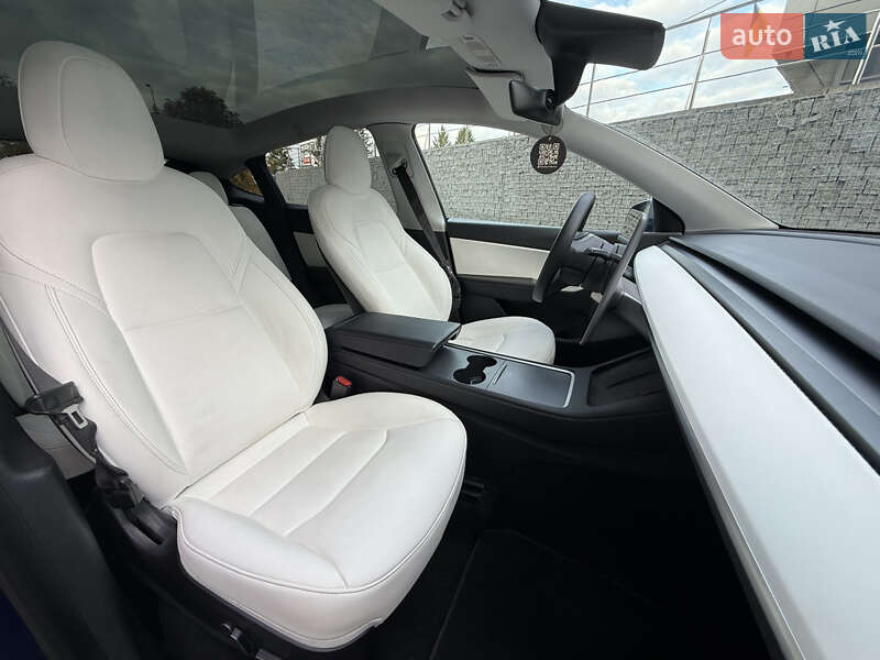 Внедорожник / Кроссовер Tesla Model Y 2021 в Луцке
