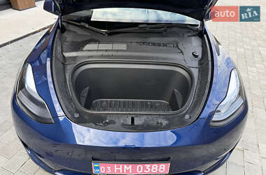 Внедорожник / Кроссовер Tesla Model Y 2021 в 