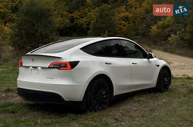 Позашляховик / Кросовер Tesla Model Y 2022 в  фото 7 Позашляховик / Кросовер Tesla Model Y 2022 в