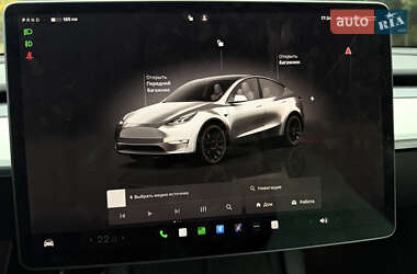 Позашляховик / Кросовер Tesla Model Y 2022 в  фото 16 Позашляховик / Кросовер Tesla Model Y 2022 в