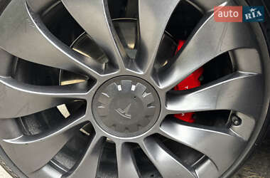 Внедорожник / Кроссовер Tesla Model Y 2023 в 