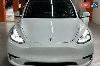 Внедорожник / Кроссовер Tesla Model Y 2024 в Новоселице