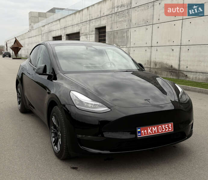 Внедорожник / Кроссовер Tesla Model Y 2024 в Киеве