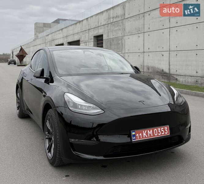 Внедорожник / Кроссовер Tesla Model Y 2024 в Киеве