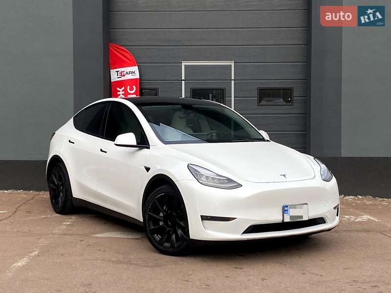 Tesla Model Y 2021