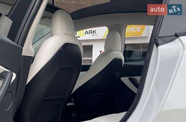 Внедорожник / Кроссовер Tesla Model Y 2021 в 