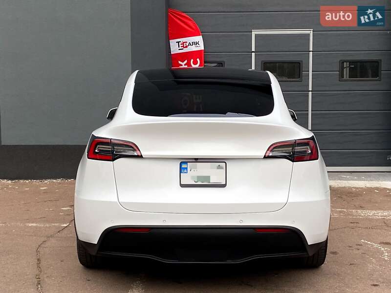 Позашляховик / Кросовер Tesla Model Y 2021 в Києві
