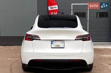 Внедорожник / Кроссовер Tesla Model Y 2021 в 