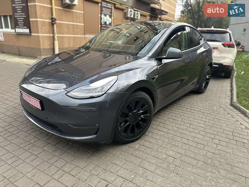 Позашляховик / Кросовер Tesla Model Y 2020 в Рівному