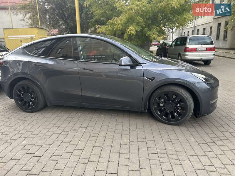 Позашляховик / Кросовер Tesla Model Y 2020 в Рівному