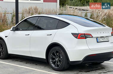 Позашляховик / Кросовер Tesla Model Y 2021 в 