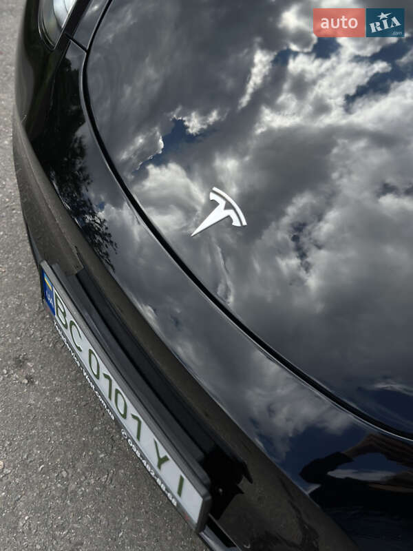 Позашляховик / Кросовер Tesla Model Y 2021 в Кропивницькому
