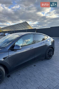 Внедорожник / Кроссовер Tesla Model Y 2022 в 