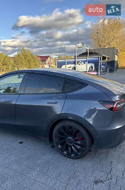 Внедорожник / Кроссовер Tesla Model Y 2022 в 