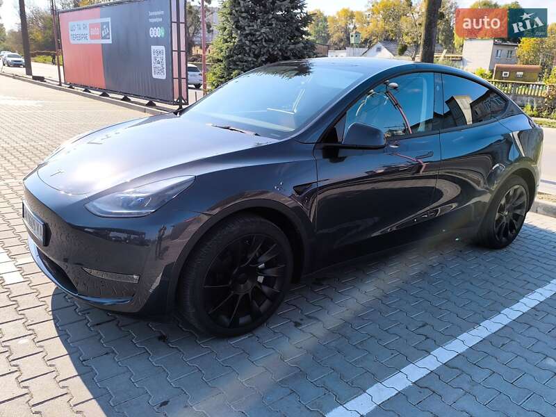 Позашляховик / Кросовер Tesla Model Y 2024 в Вінниці фото 2 Позашляховик / Кросовер Tesla Model Y 2024 в Вінниці