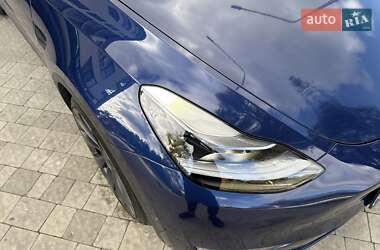 Позашляховик / Кросовер Tesla Model Y 2021 в 