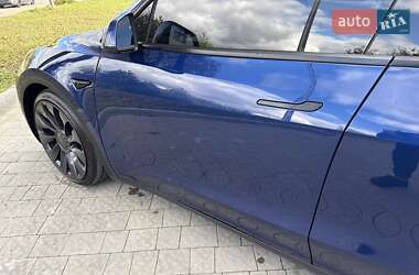 Позашляховик / Кросовер Tesla Model Y 2021 в 