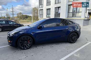 Позашляховик / Кросовер Tesla Model Y 2021 в 