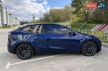 Позашляховик / Кросовер Tesla Model Y 2021 в 