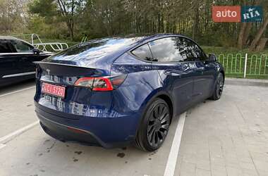 Позашляховик / Кросовер Tesla Model Y 2021 в 