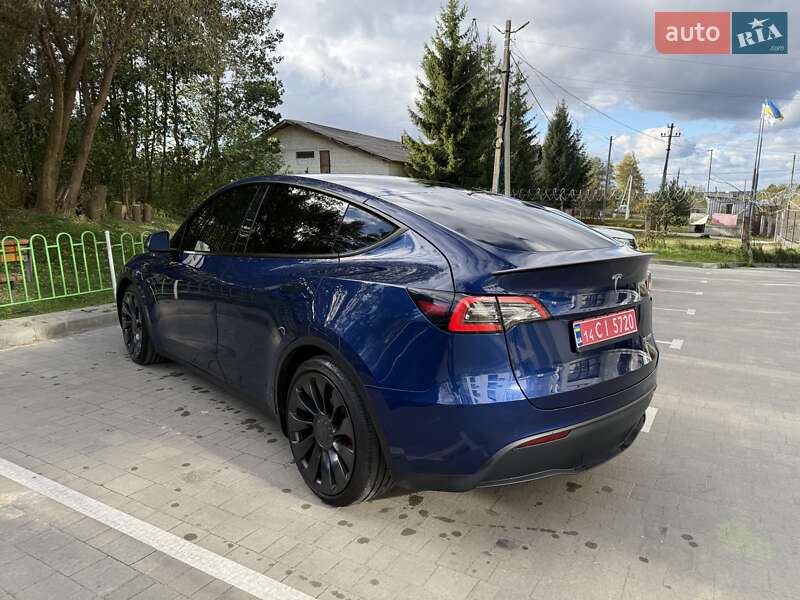 Позашляховик / Кросовер Tesla Model Y 2021 в Львові