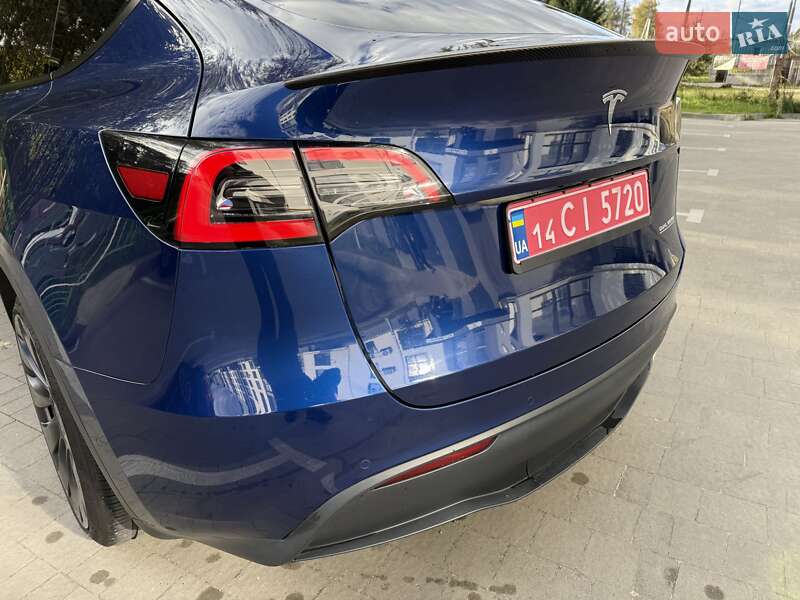 Позашляховик / Кросовер Tesla Model Y 2021 в Львові
